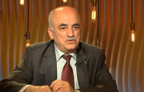 Həkim: Qapalı yerlərdə maska taxmayanlar cərimələnsin!